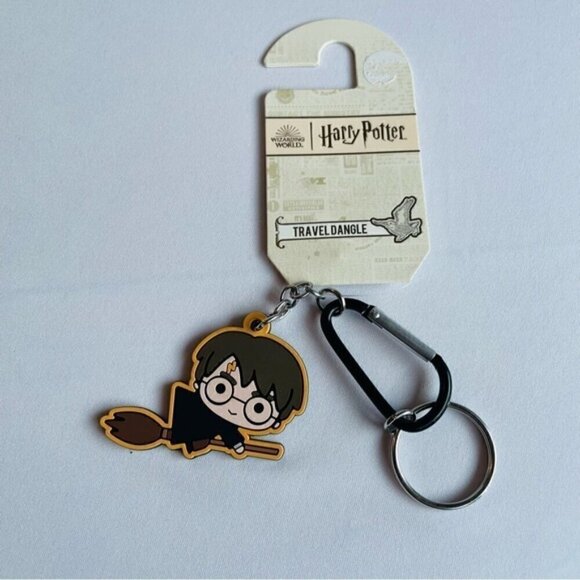 🪄Lot of 2 NWT Harry Potter Gryffindor Keychain + 8" Podpals Plush Toy - Picture 10 of 13